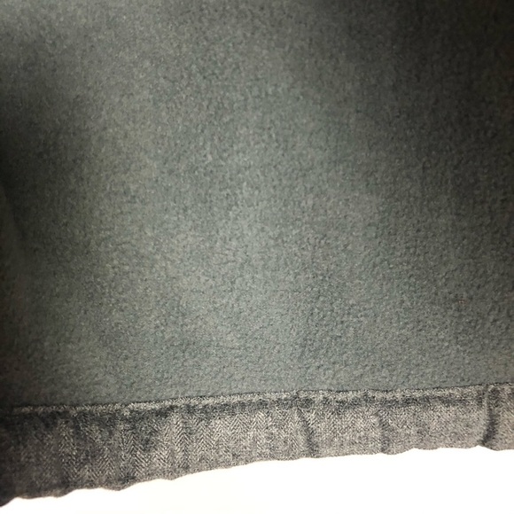 Old Navy Puffer Vest Flannel Lined Gray Size Medium - Picture 7 of 12